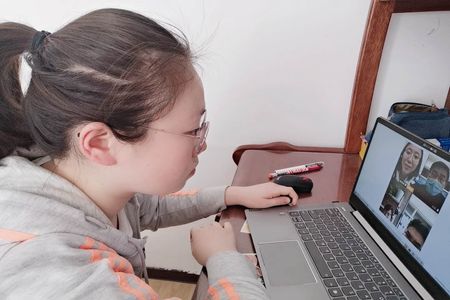 成人直播
召开疫情期间线上教学效果反馈网上座谈会